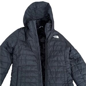 The NORTH FACE black mossburg swirl parka size large girls